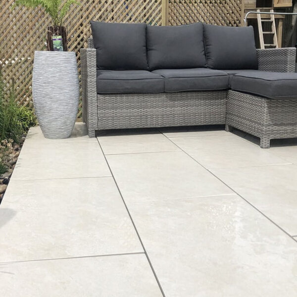 Flagstone Porcelain - Quartz White - 3 × 2' (L)900 × (W)600 x (D)20mm